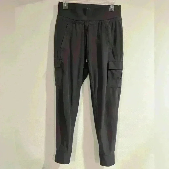 Athleta Joggers grey size 2 with stretch, drawstring and pockets - Picture 1 of 5